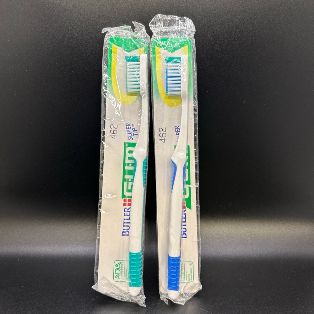 2 GUM Butler 462 Super Tip Toothbrush NoS VTG Blue Green